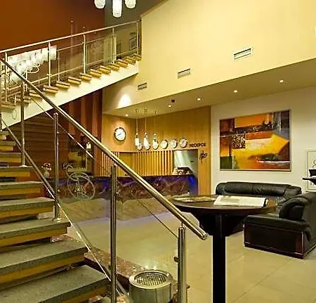 Grand Hotel 4*